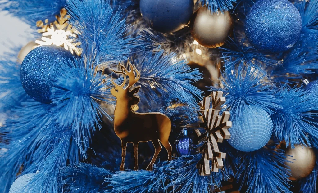 Blue Christmas Decoration Idea