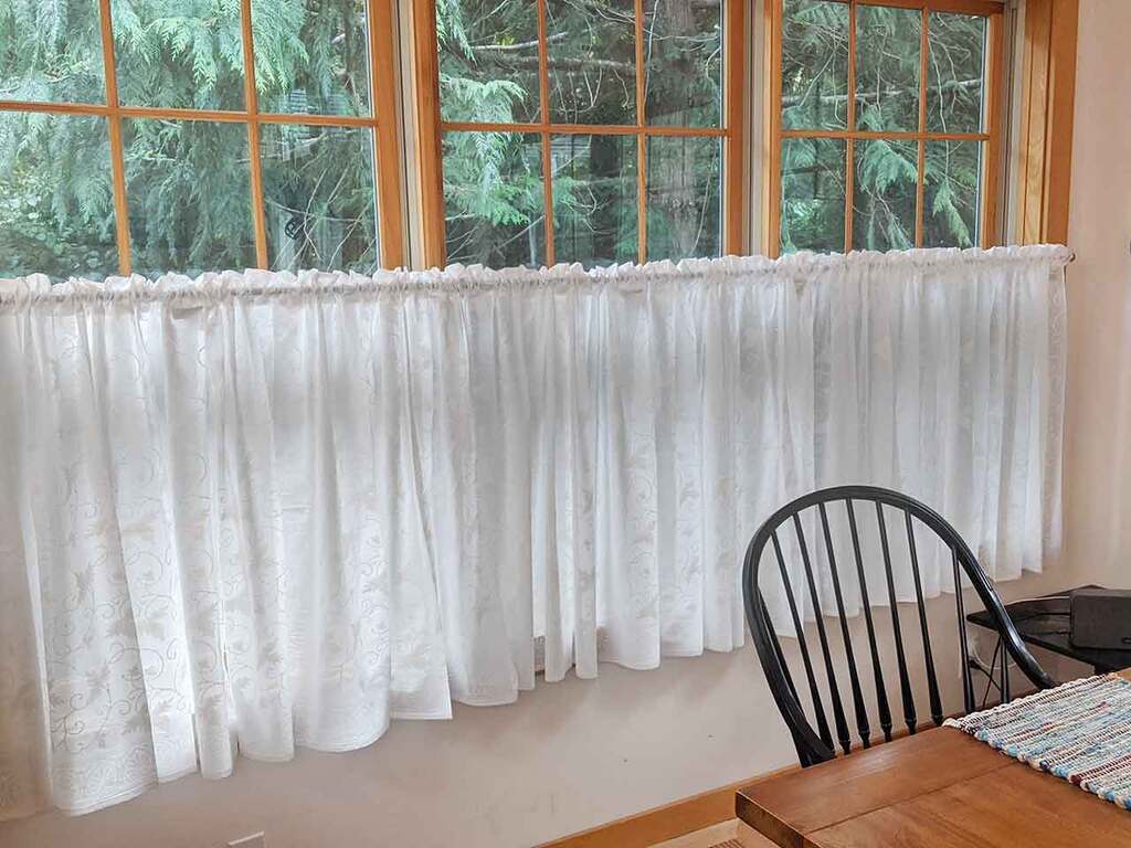Pretty French Linen Cafe Curtains