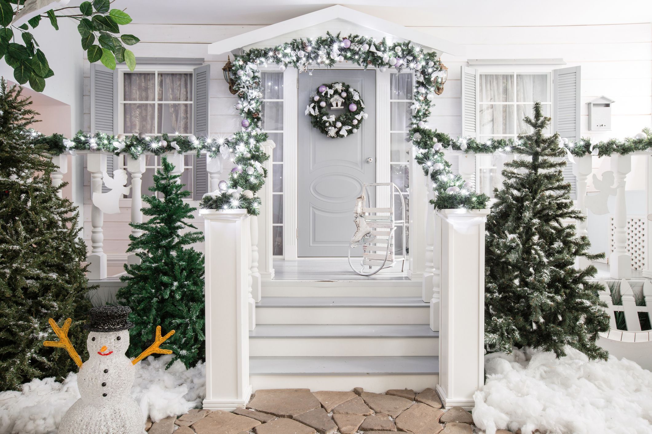 Winter Theme Front Door Christmas Ideas