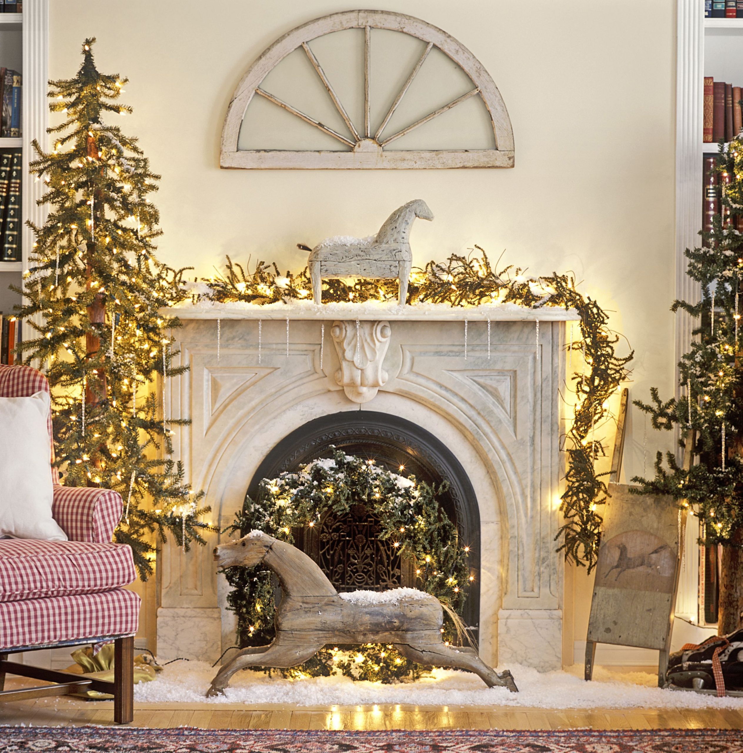 fireplace mantle decoration for Snowy Christmas Ideas