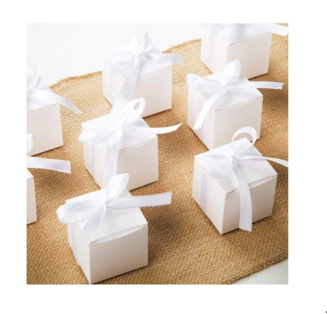 10 Pack of White 5cm Square Cube Card Gift Box – Folding Packaging Small rectangle/square Boxes for Wedding Jewelry Gift Party Favor Model Candy Choco – 5x5x5 cm