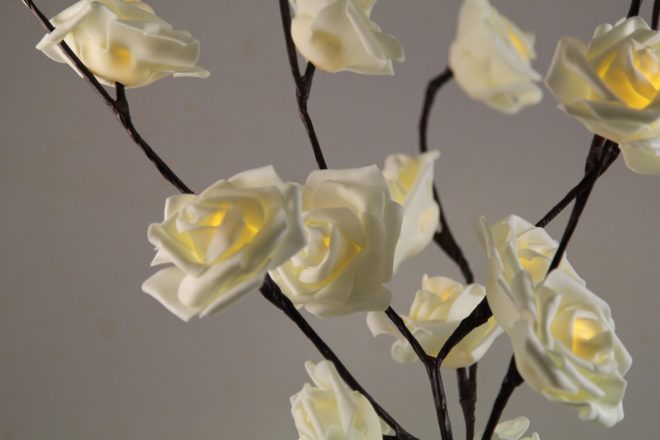 1 Set of 50cm H 20 LED White Rose Tree Branch Stem Fairy Light Wedding Event Party Function Table Vase Centrepiece Decoration