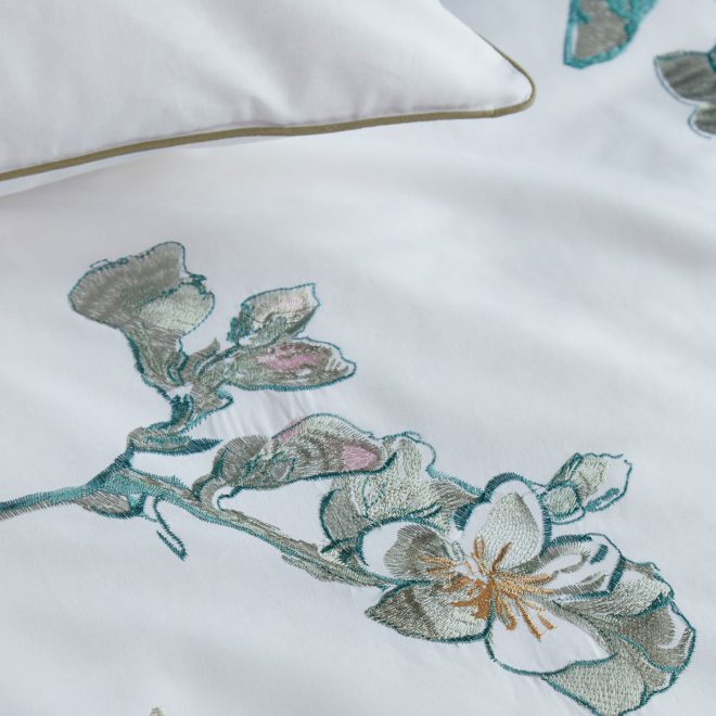 Van Gogh Embroidered Blossom White Cotton Sateen Quilt Cover Set King