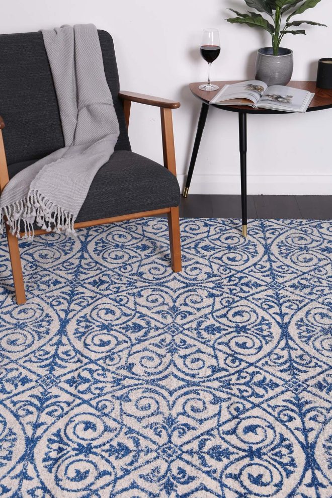 delicate-katherine-blue-ivory-rug 240×330