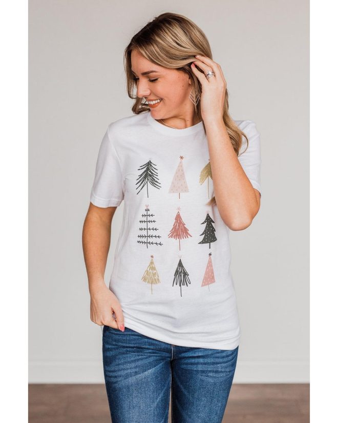 Azura Exchange Christmas Tree Graphic Tee – L