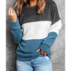 Azura Exchange Colorblock Plush Sweatshirt – M