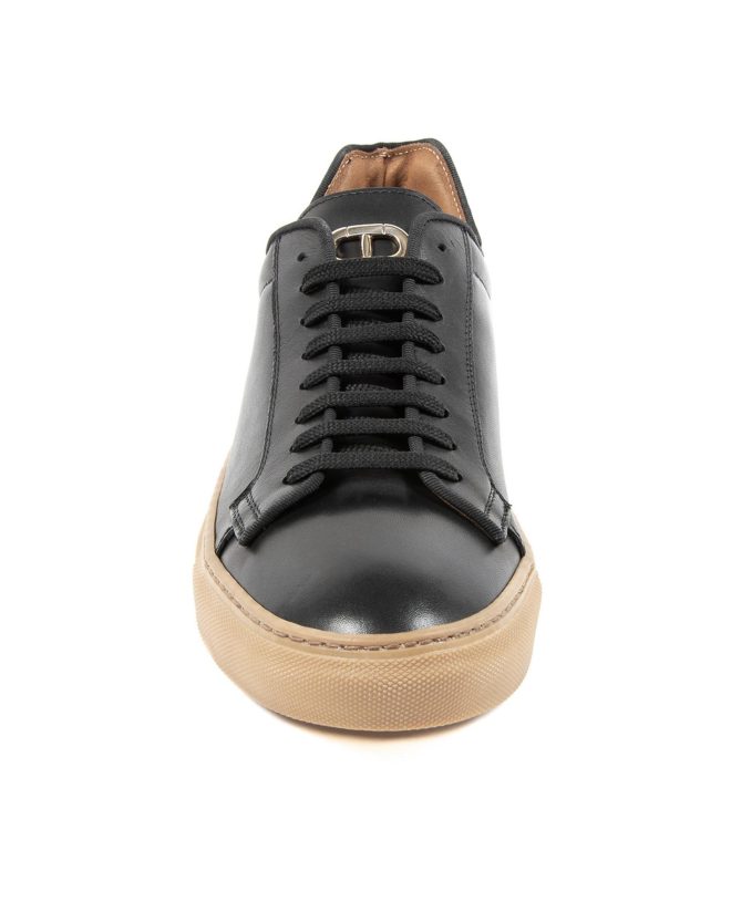 Soft Leather Sneaker with Logo Detailing – 41 EU